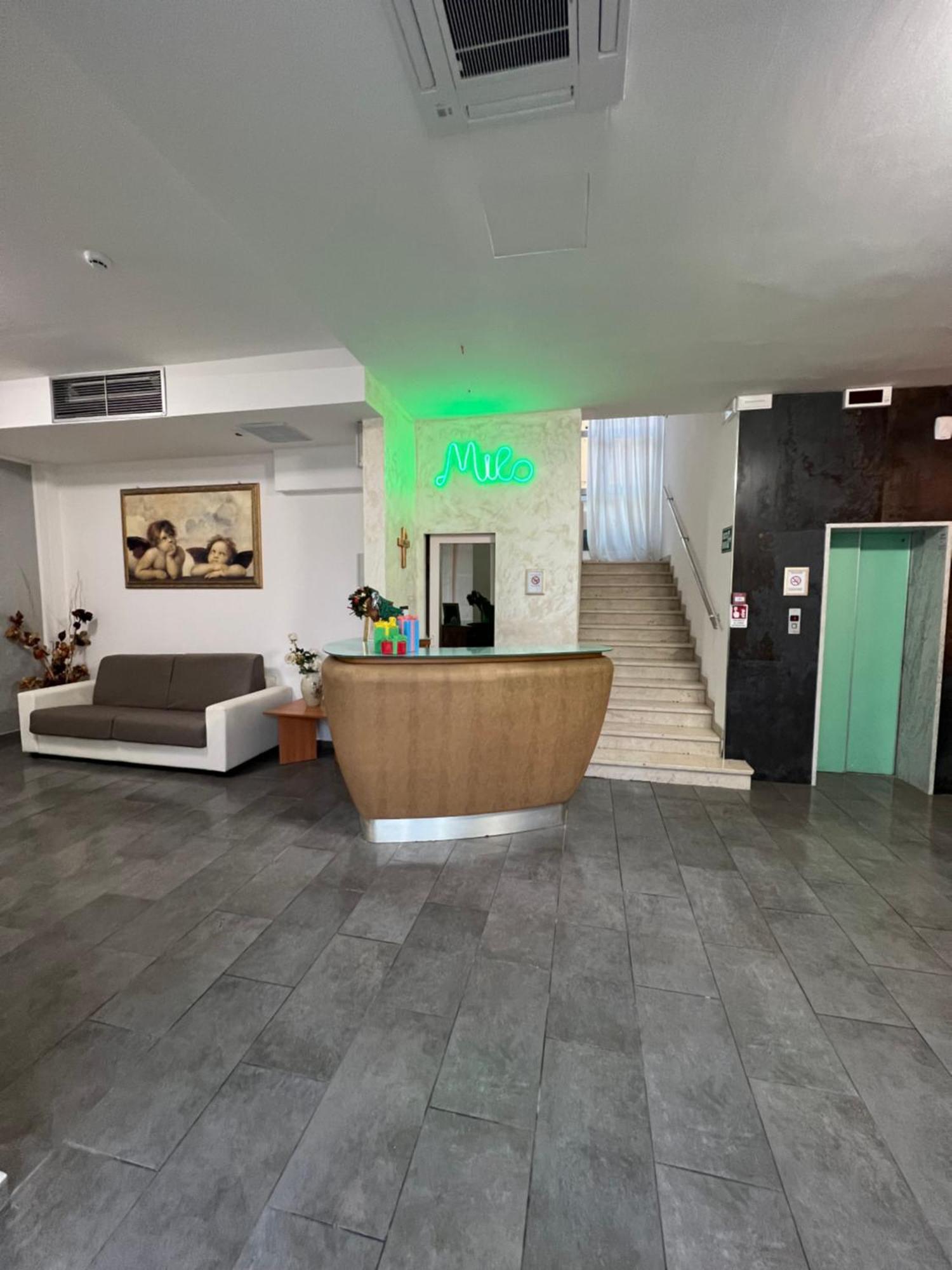 Hotel Miro Римини Экстерьер фото